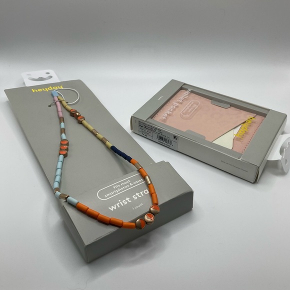 Heyday Wallet Pocket and Wrist Strap, New - Picture 2 of 4